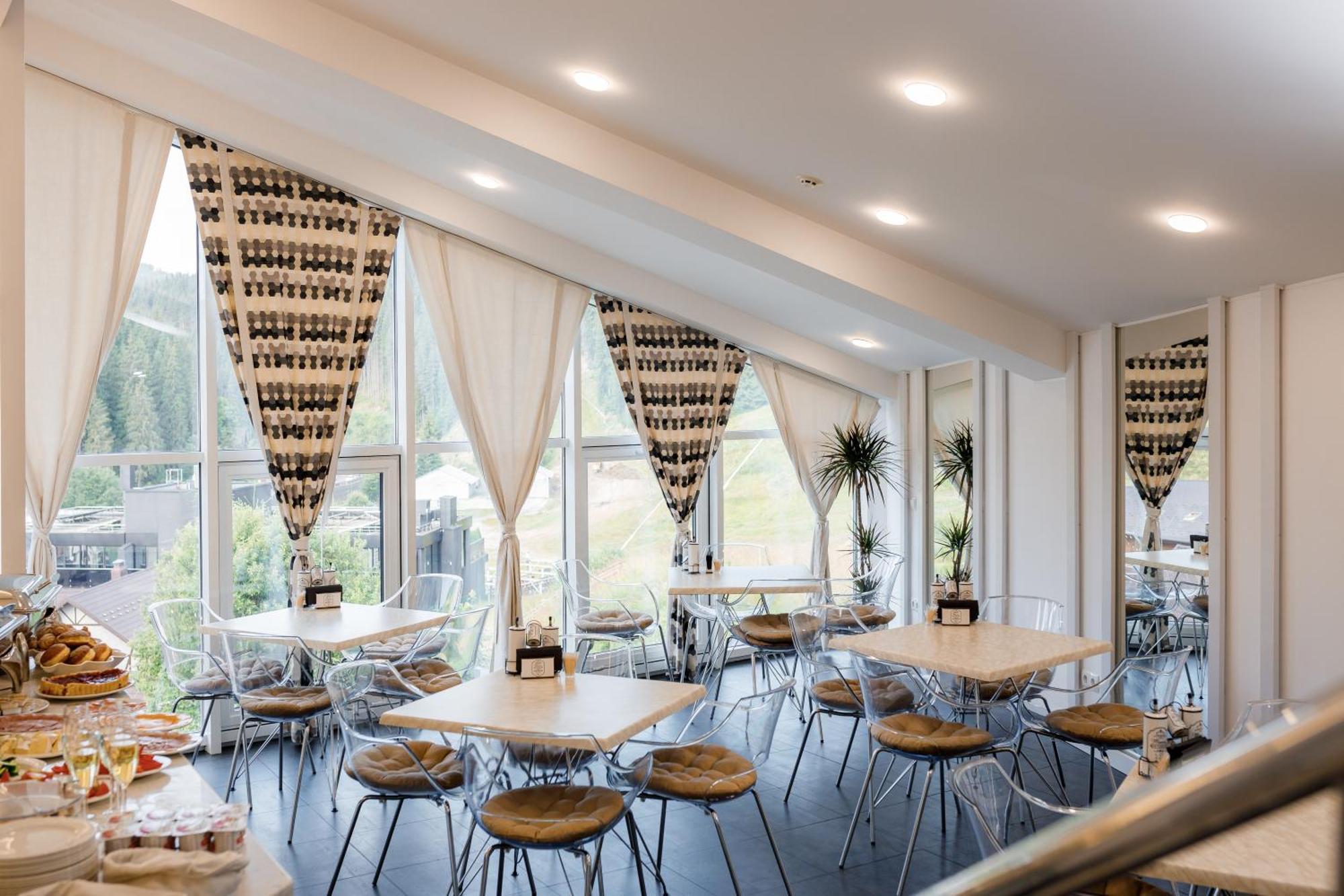Chevalier Hotel & Spa บูโคเวล ภายนอก รูปภาพ