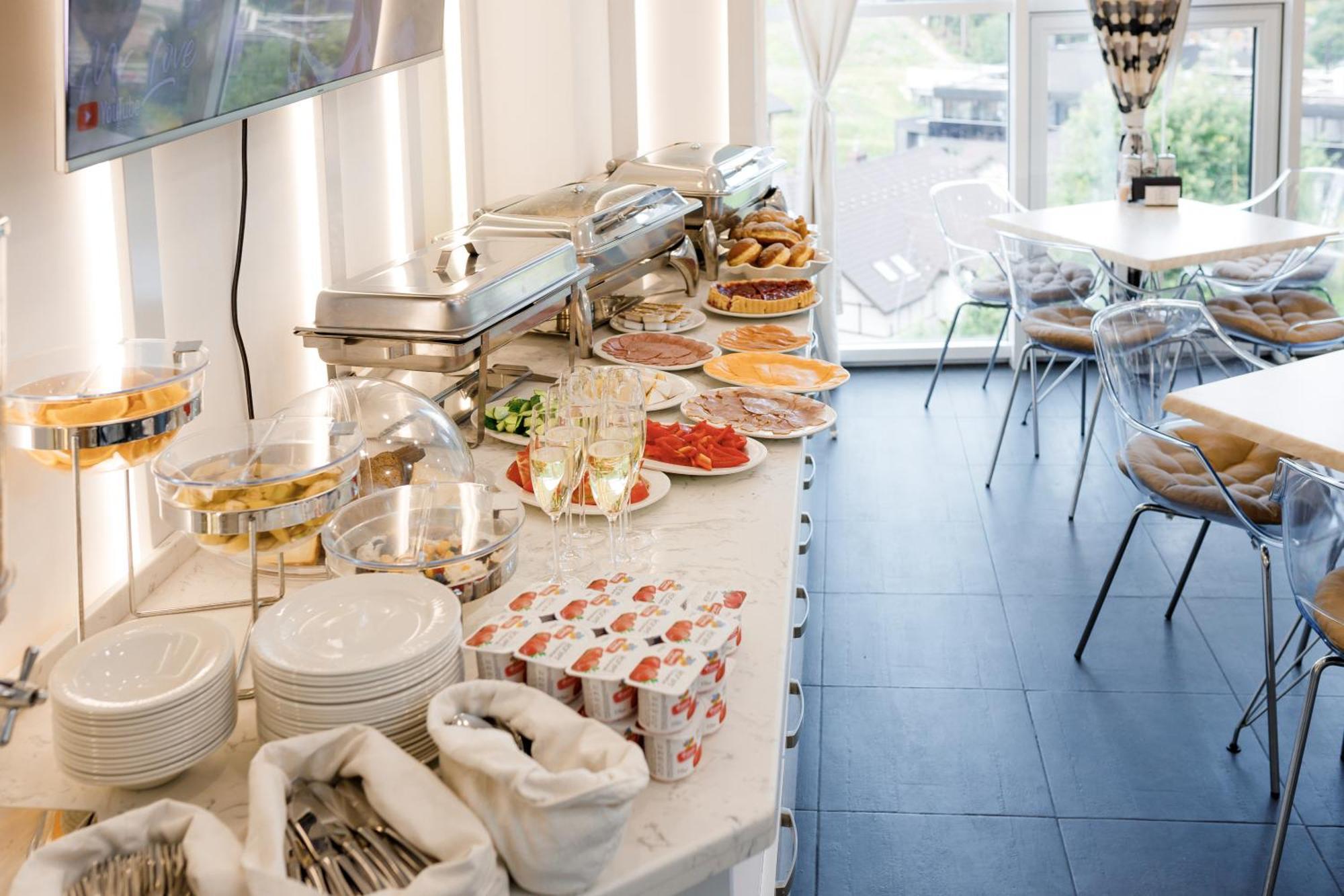 Chevalier Hotel & Spa บูโคเวล ภายนอก รูปภาพ
