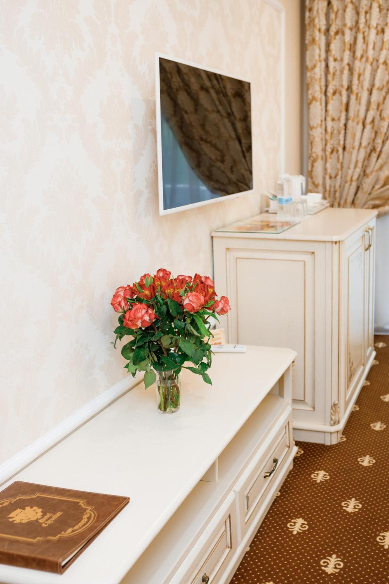 Chevalier Hotel & Spa บูโคเวล ภายนอก รูปภาพ