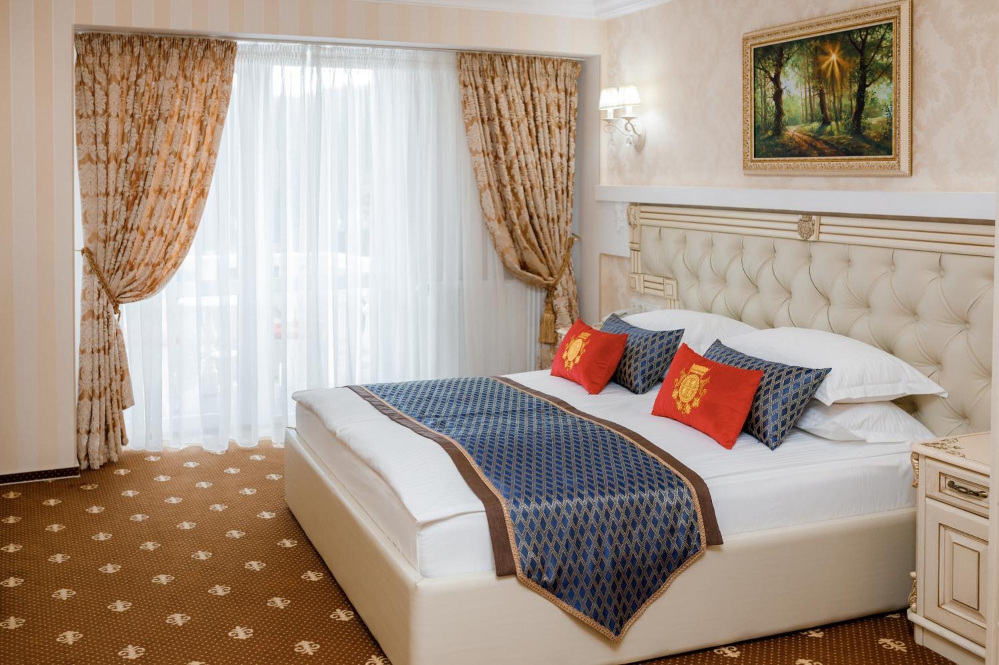 Chevalier Hotel & Spa บูโคเวล ภายนอก รูปภาพ