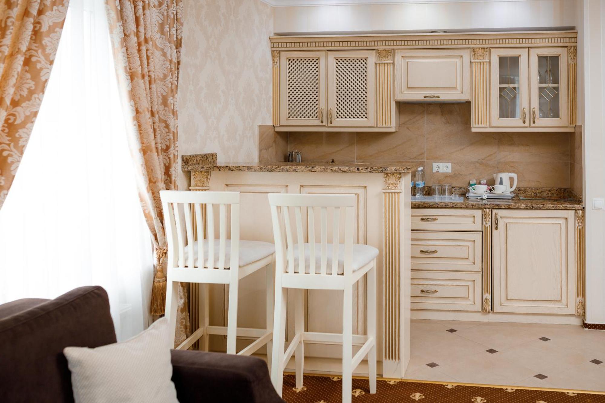 Chevalier Hotel & Spa บูโคเวล ภายนอก รูปภาพ
