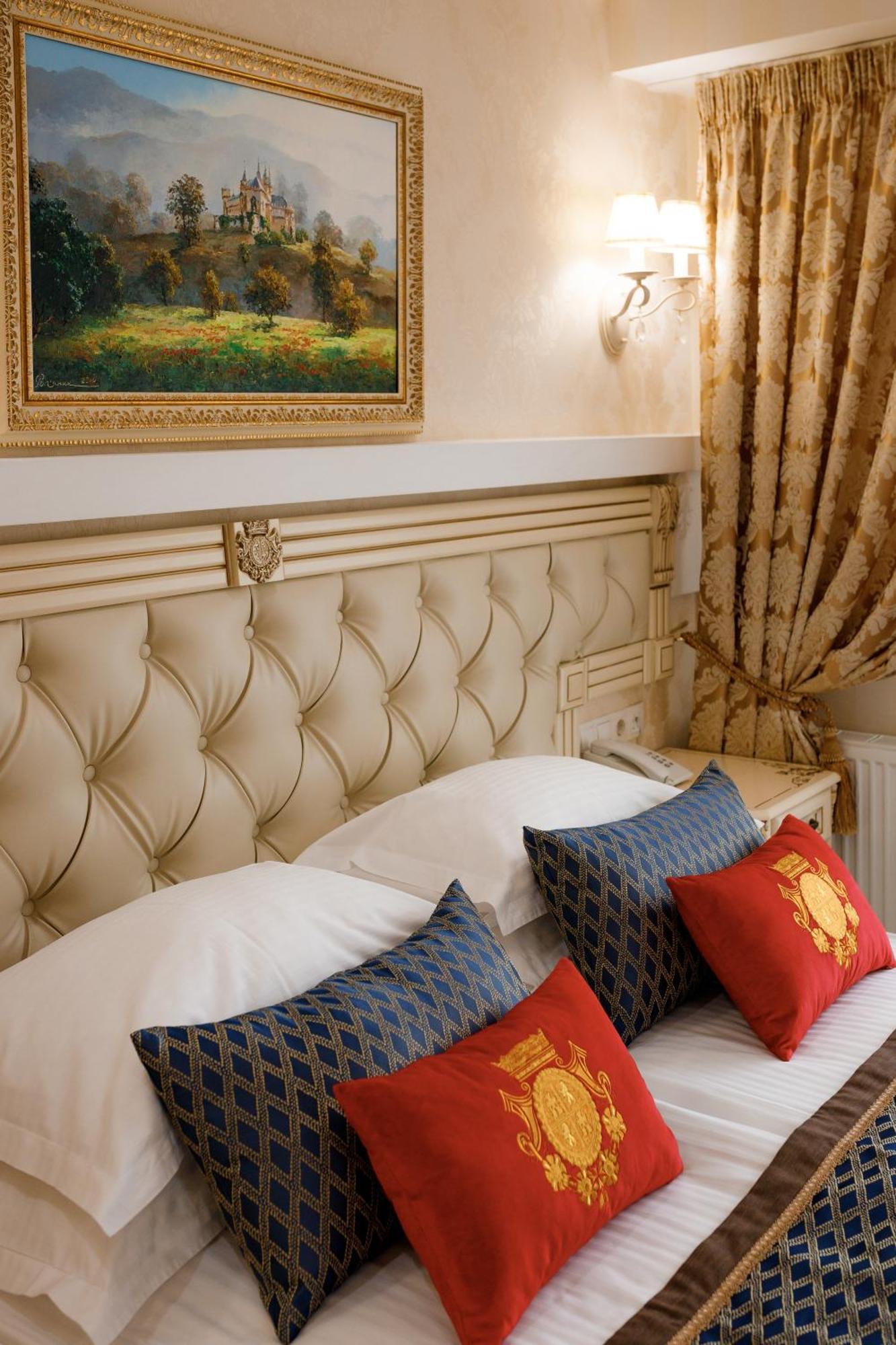 Chevalier Hotel & Spa บูโคเวล ภายนอก รูปภาพ